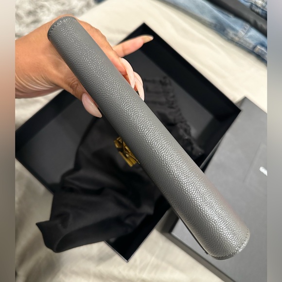 YSL CASSANDRA CHAIN WALLET IN GRAIN DE POUDRE EMBOSSED LEATHER NWOT - Picture 6 of 8